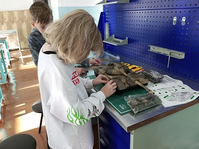 «Ростком» подобрал оборудование для школьного кружка танко-модельного спорта